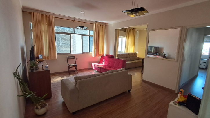 Apartamento à venda com 3 quartos, 107m² - Foto 1