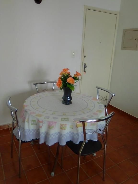 Apartamento à venda com 1 quarto, 60m² - Foto 5