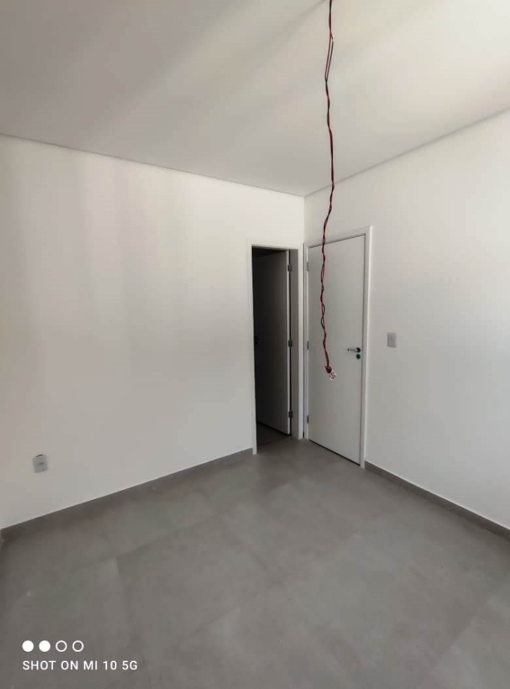 Casa à venda com 2 quartos, 100m² - Foto 8