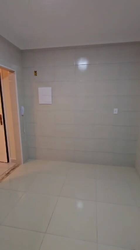 Apartamento à venda com 1 quarto, 43m² - Foto 5