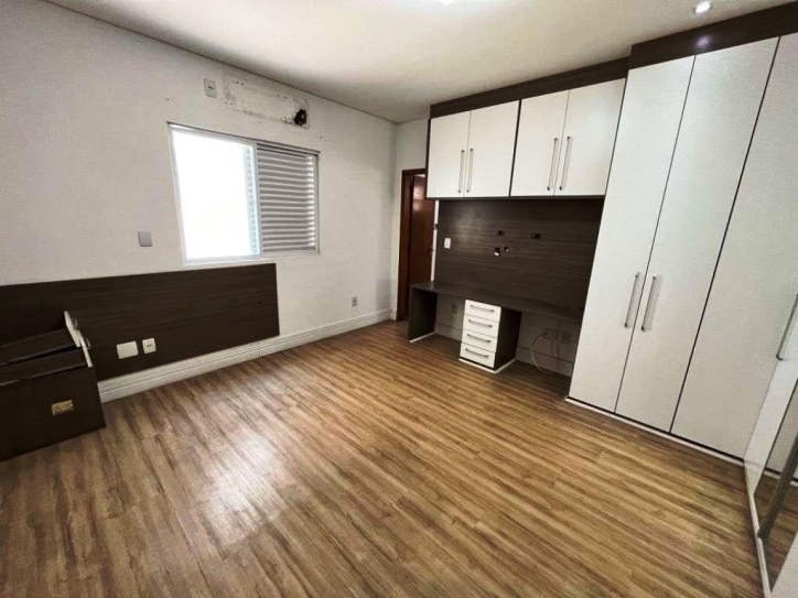 Casa à venda com 3 quartos, 160m² - Foto 9