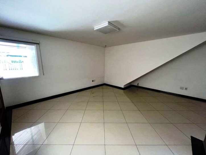 Casa à venda com 3 quartos, 160m² - Foto 18