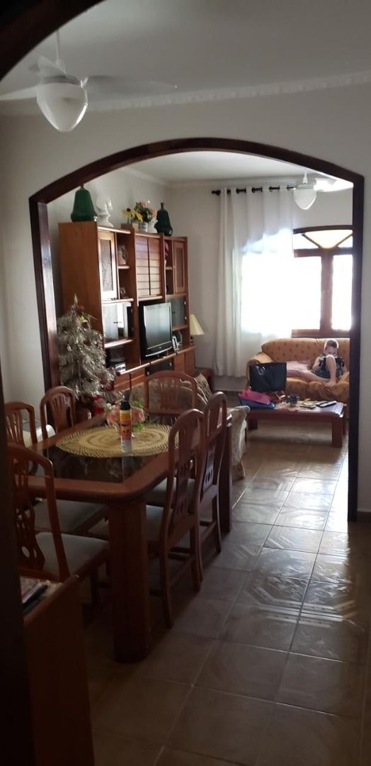 Casa à venda com 3 quartos, 200m² - Foto 13