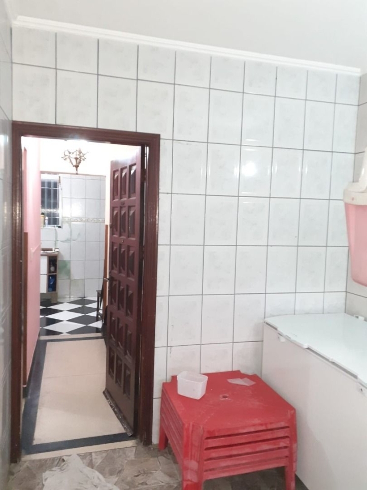 Casa à venda com 3 quartos, 180m² - Foto 23