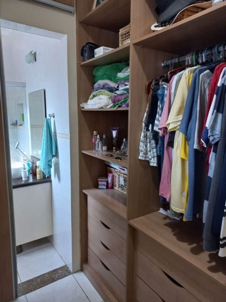 Casa à venda com 3 quartos, 197m² - Foto 18