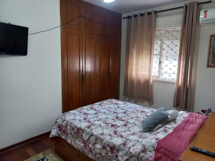 Casa à venda com 3 quartos, 197m² - Foto 7