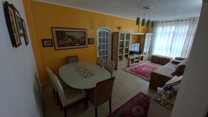 Apartamento à venda com 3 quartos, 106m² - Foto 2