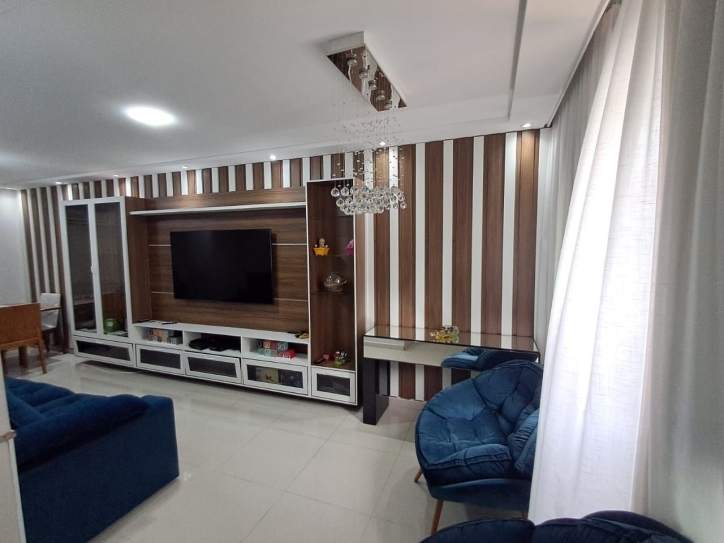 Casa à venda com 3 quartos, 169m² - Foto 3