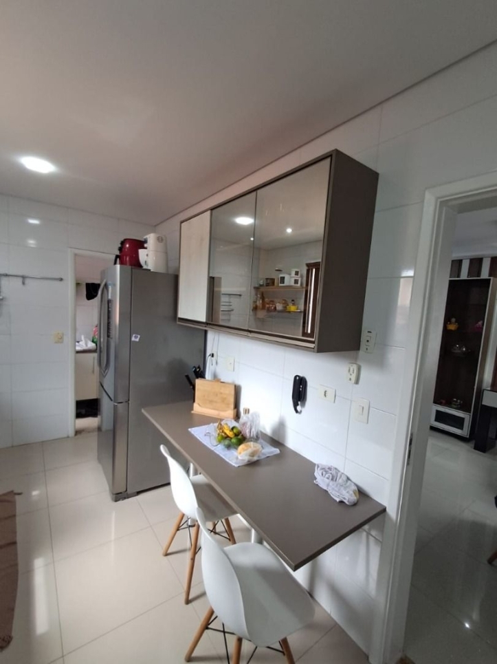 Casa à venda com 3 quartos, 169m² - Foto 5