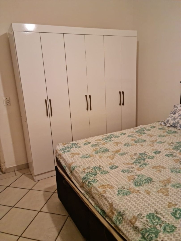 Apartamento para alugar com 1 quarto, 100m² - Foto 2