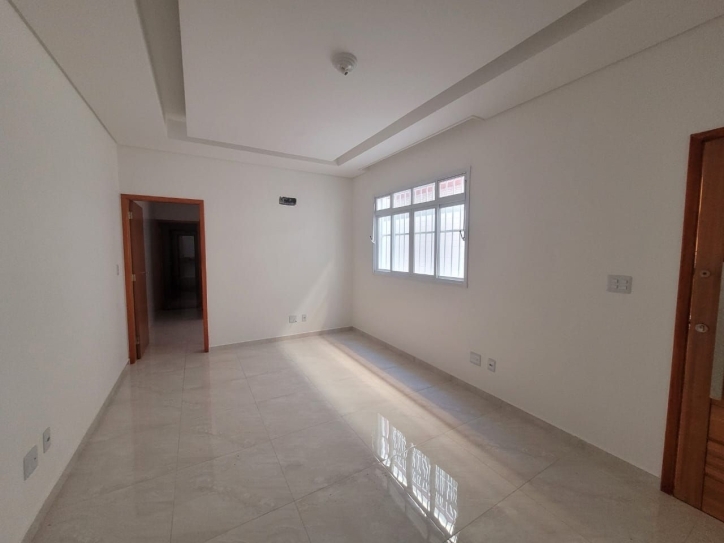 Casa à venda com 2 quartos, 70m² - Foto 12