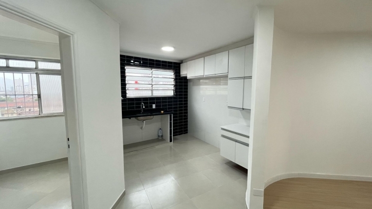 Apartamento à venda com 3 quartos, 110m² - Foto 1