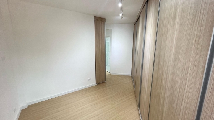 Apartamento à venda com 3 quartos, 110m² - Foto 5