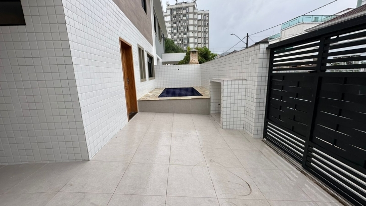 Casa à venda com 3 quartos, 140m² - Foto 3