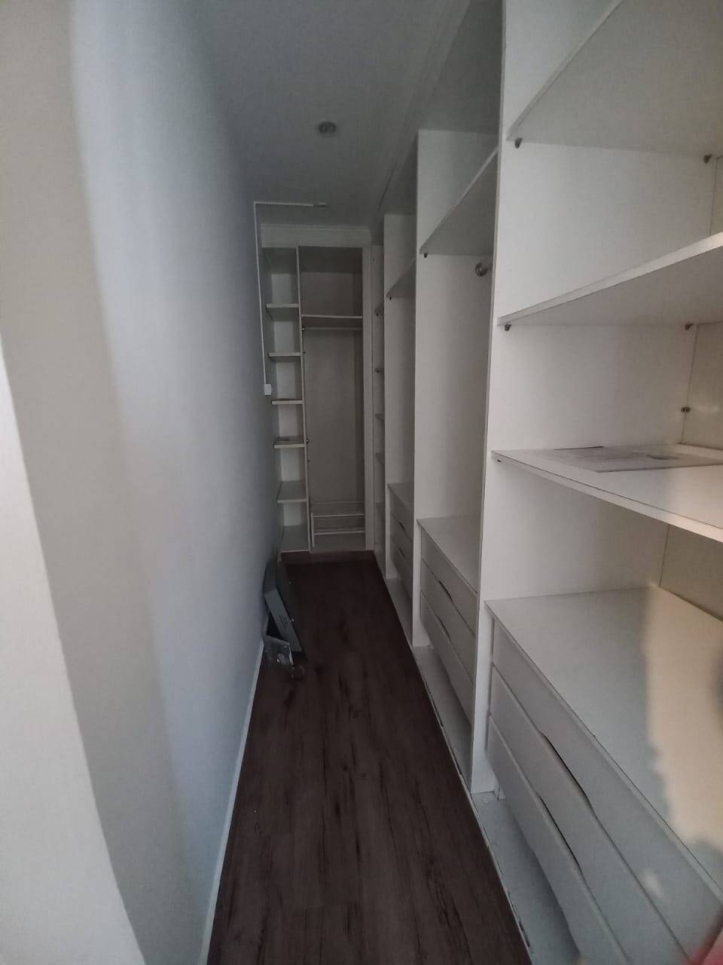 Apartamento à venda com 3 quartos, 91m² - Foto 2