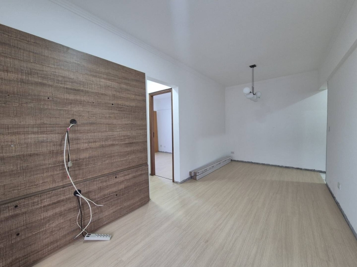 Apartamento à venda com 2 quartos, 90m² - Foto 1