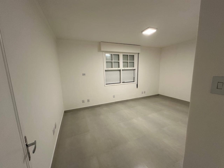 Apartamento à venda com 3 quartos, 97m² - Foto 10