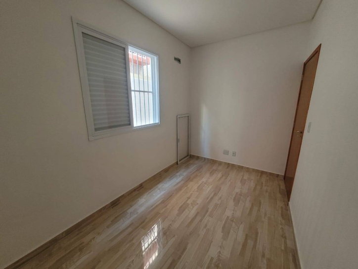 Casa à venda com 2 quartos, 70m² - Foto 9