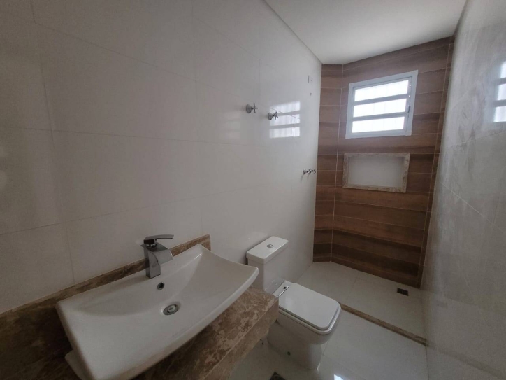 Casa à venda com 2 quartos, 70m² - Foto 15