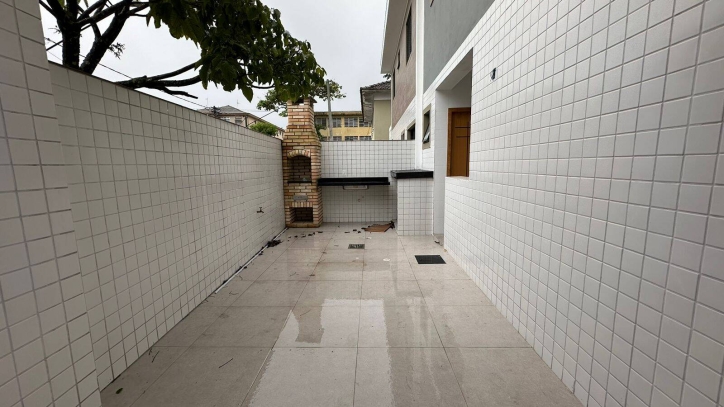 Casa à venda com 3 quartos, 140m² - Foto 3