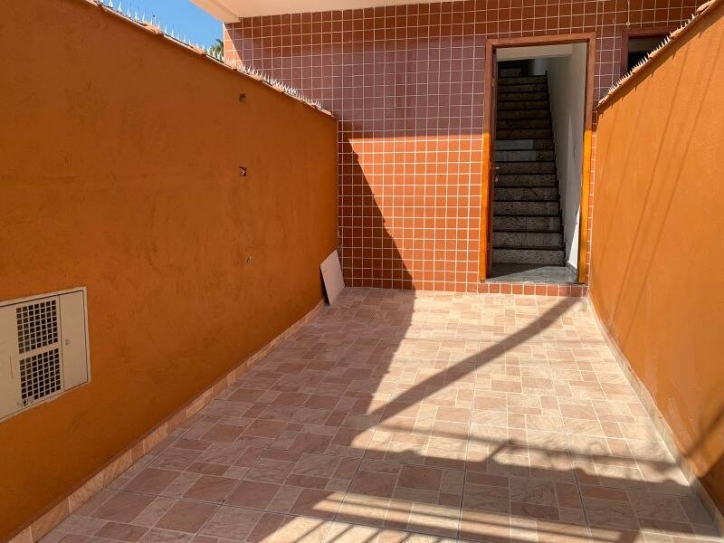 Casa à venda e aluguel com 2 quartos, 72m² - Foto 2